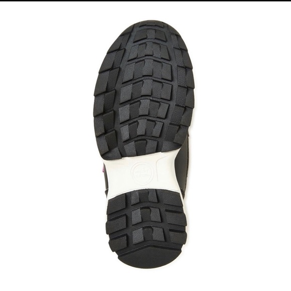 Snow boots size 1 - Picture 3 of 5